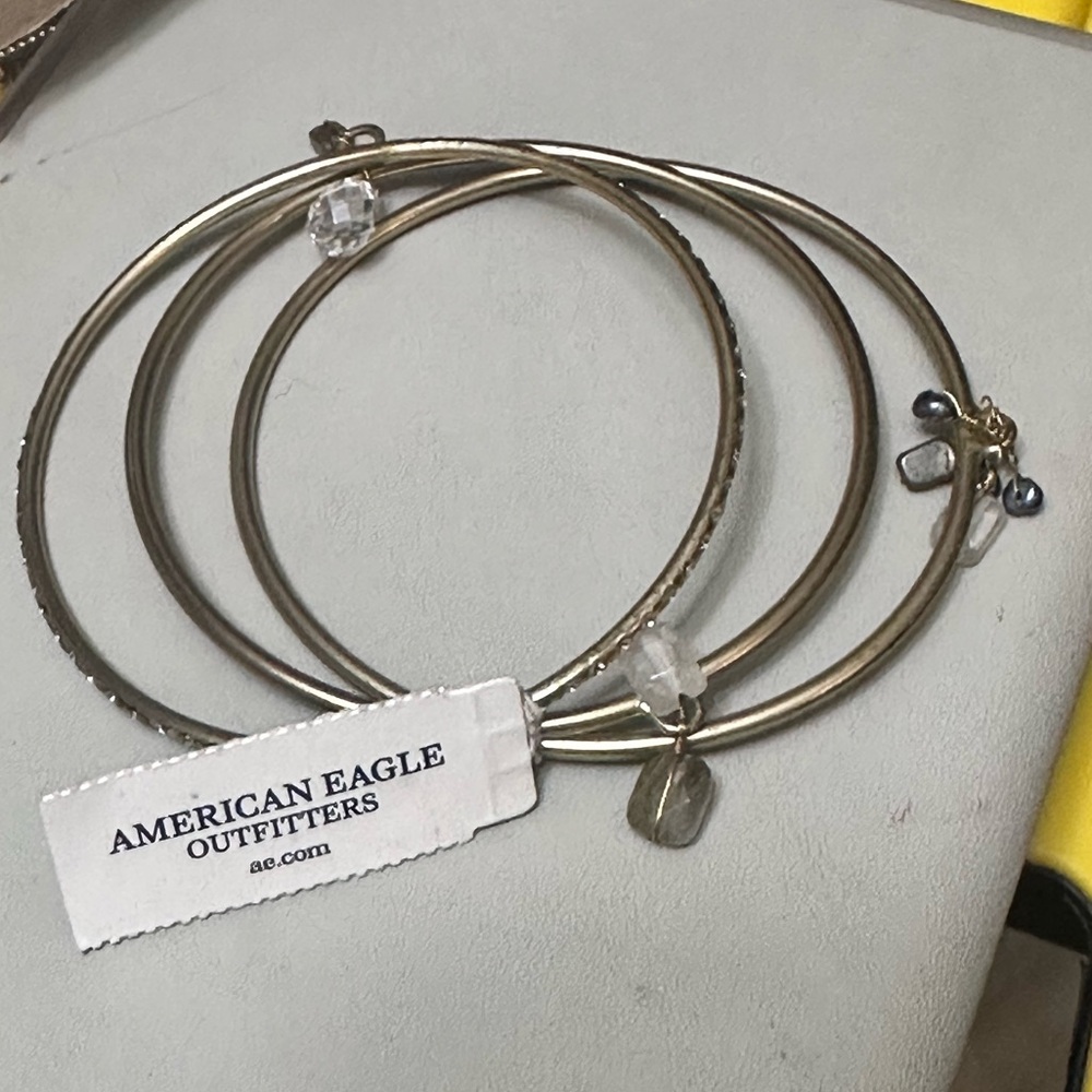 🆕 NWT American Eagle Boho Bracelet 5 Piece Charmed Bangle Set
